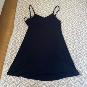 Sexy black dress stretchy size 6. Never worn